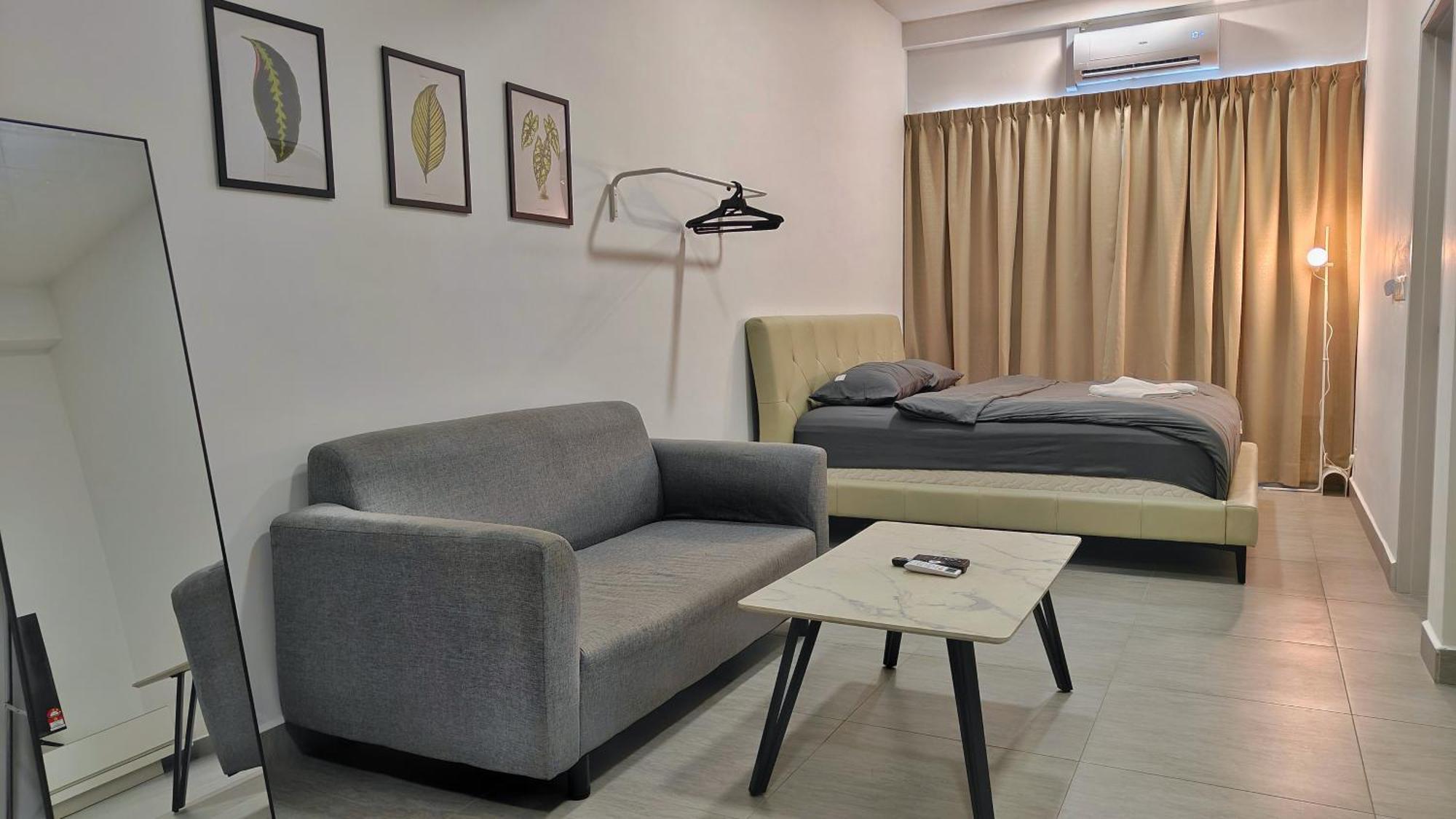 Allbes Sunsuria Forum Soho Apartment *